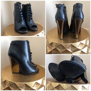 Kenneth Cole Booties